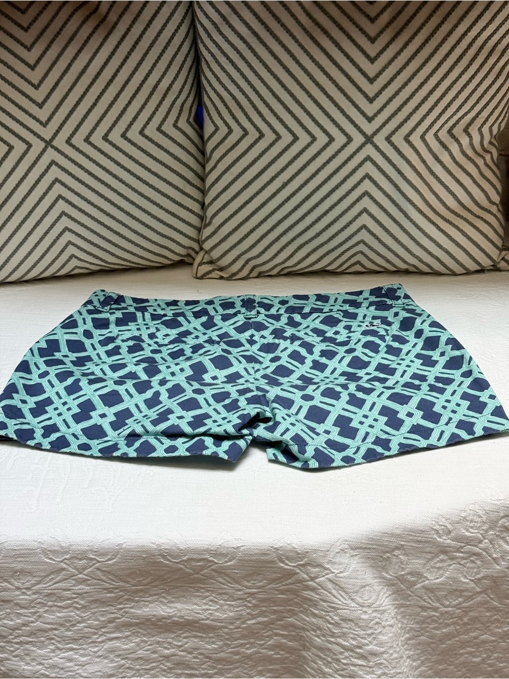 Vineyard Vines 3.5” Inseam Navy Shorts with Teal Lattice Print
